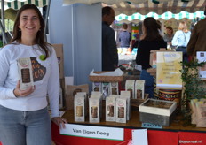 Bij Van Eigen Deeg: Marijntje van Benthem. "Onze koekjes zijn al een tijdje bij Marqt verkrijgbaar."